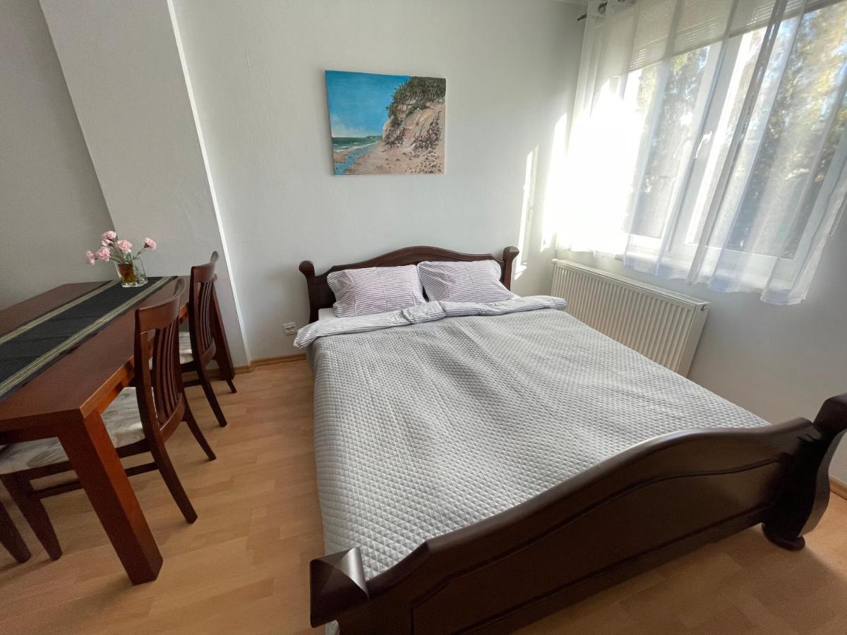 Bursztyn Habitación en casa particular